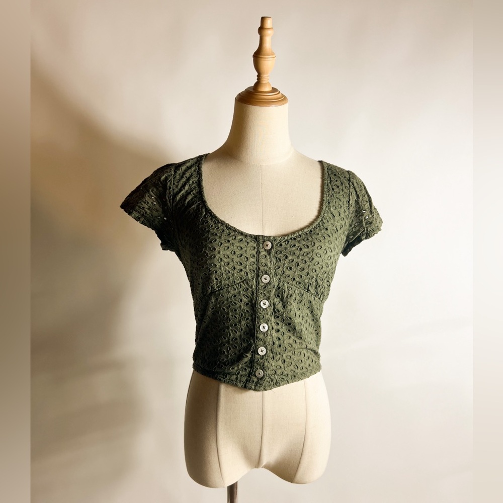 HOLLISTER Olive Army Green Eyelet Crop Lolita Cap Sleeve Button Front Top S